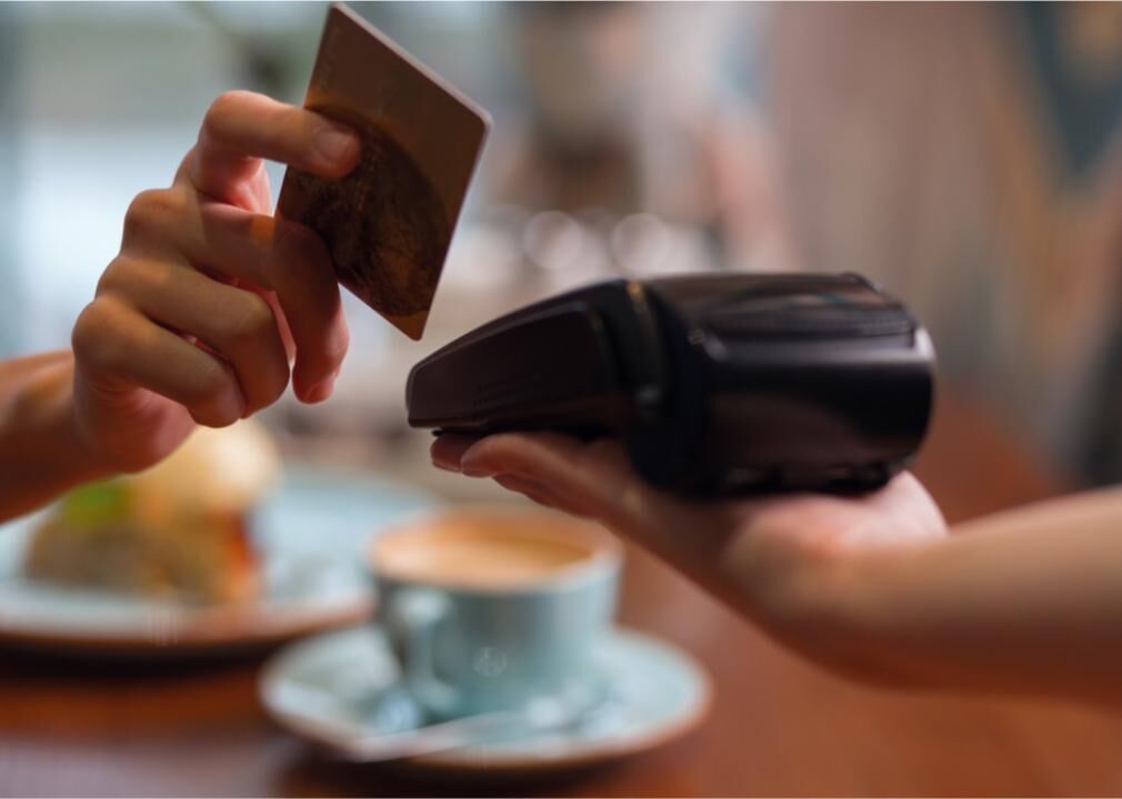 Maximize rewards by dining out